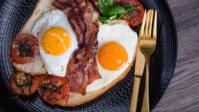 C:\Users\SMART\Desktop\Breakfast-Tomatoes-with-Bacon-Eggs--e1631842410791.jpg